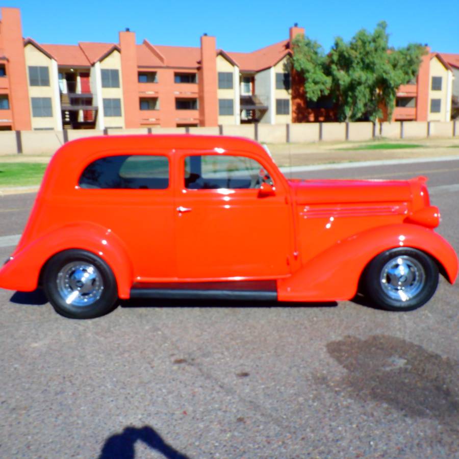 Plymouth-1936-orange-19