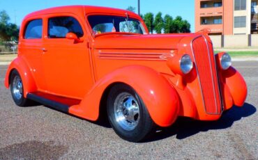 Plymouth-1936-orange-27