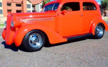 Plymouth-1936-orange-5