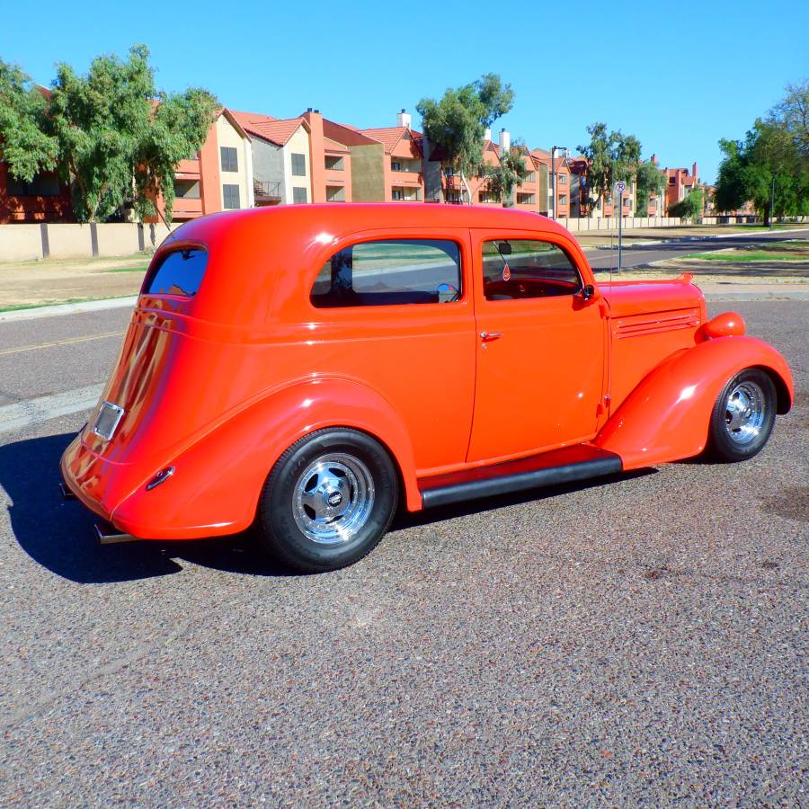 Plymouth-1936-orange-54