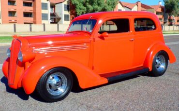 Plymouth-1936-orange-74
