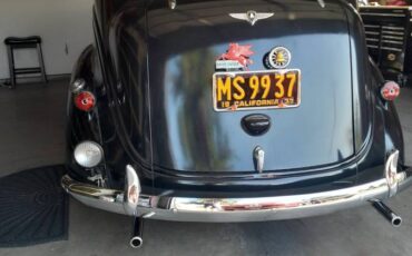 Plymouth-1937-black-2
