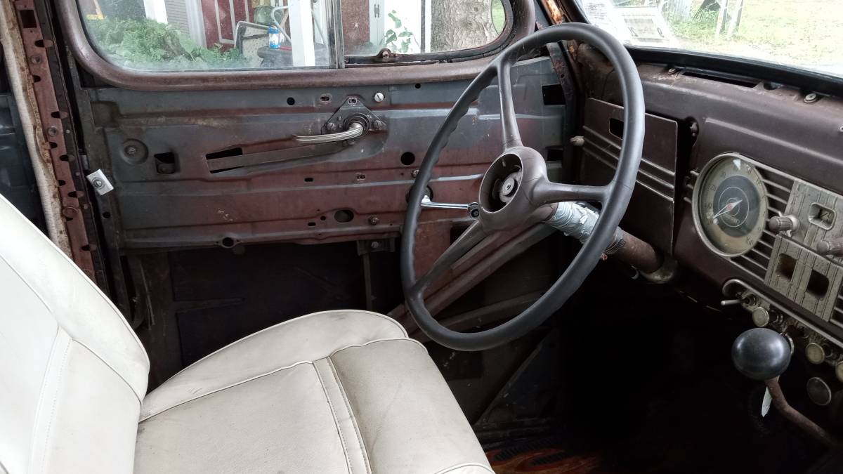 Plymouth-1938-black-2