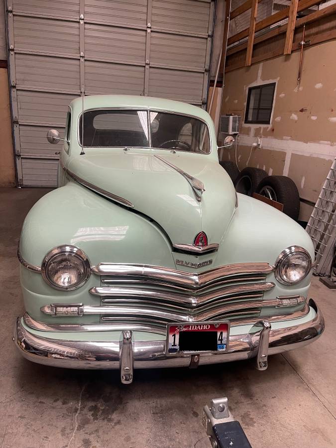 Plymouth-1947-green-2