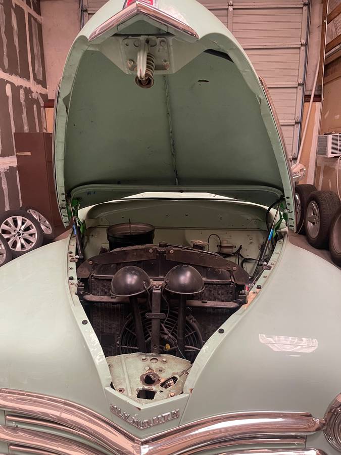 Plymouth-1947-green-6