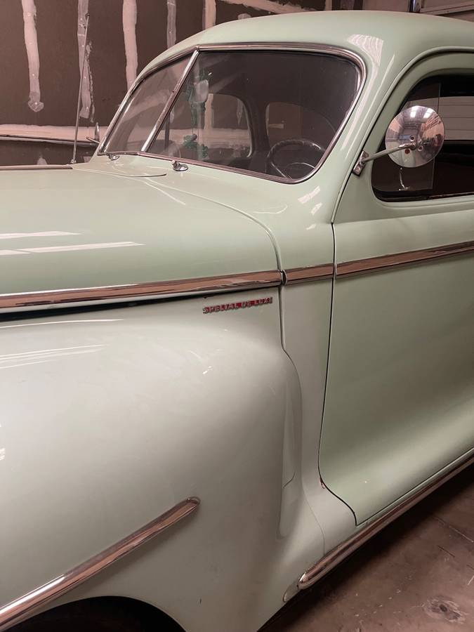 Plymouth-1947-green-9