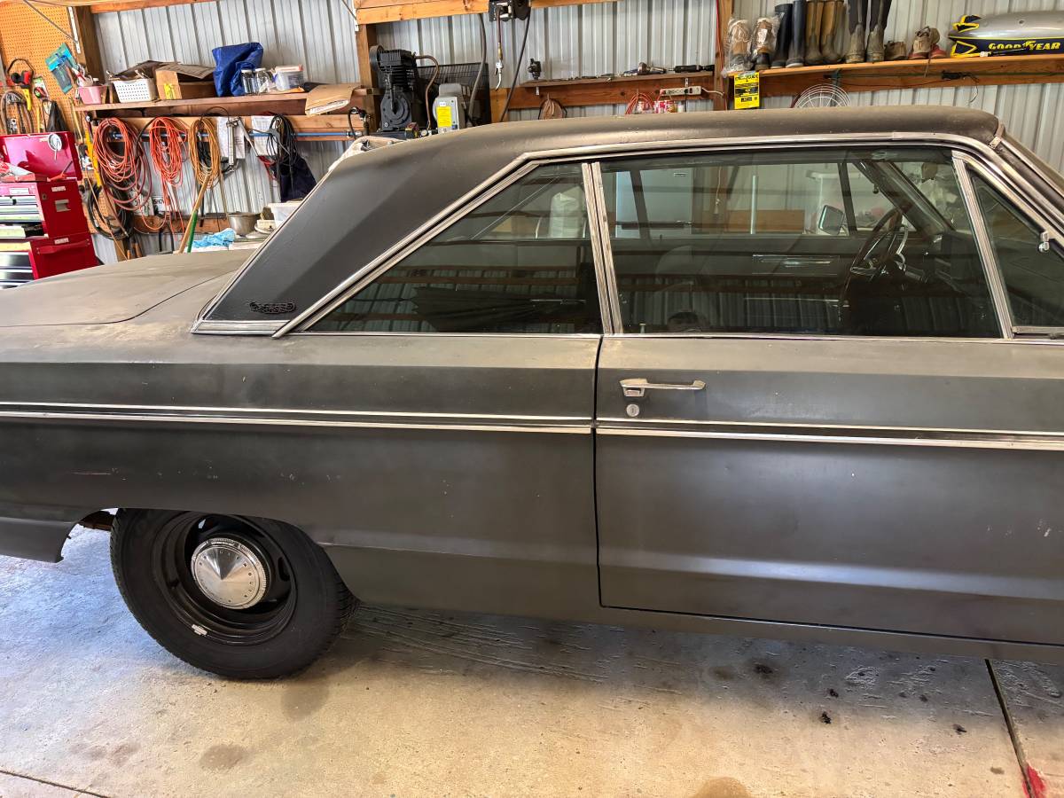 Plymouth-1966-grey-10