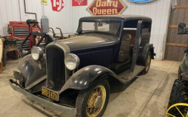 Plymouth-2-door-sedan-1932-black