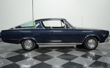 Plymouth-Barracuda-1966-Fastback-12