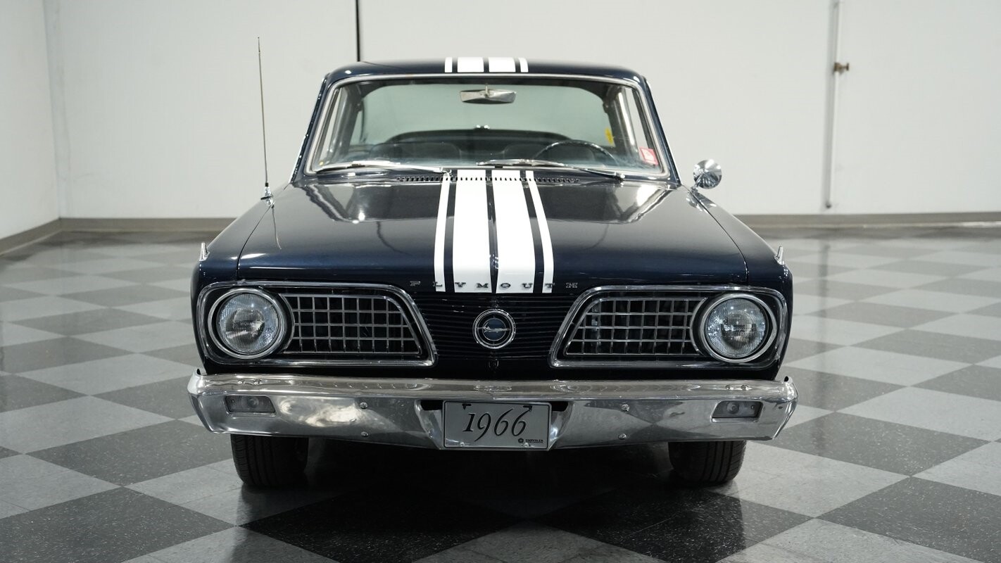 Plymouth-Barracuda-1966-Fastback-15