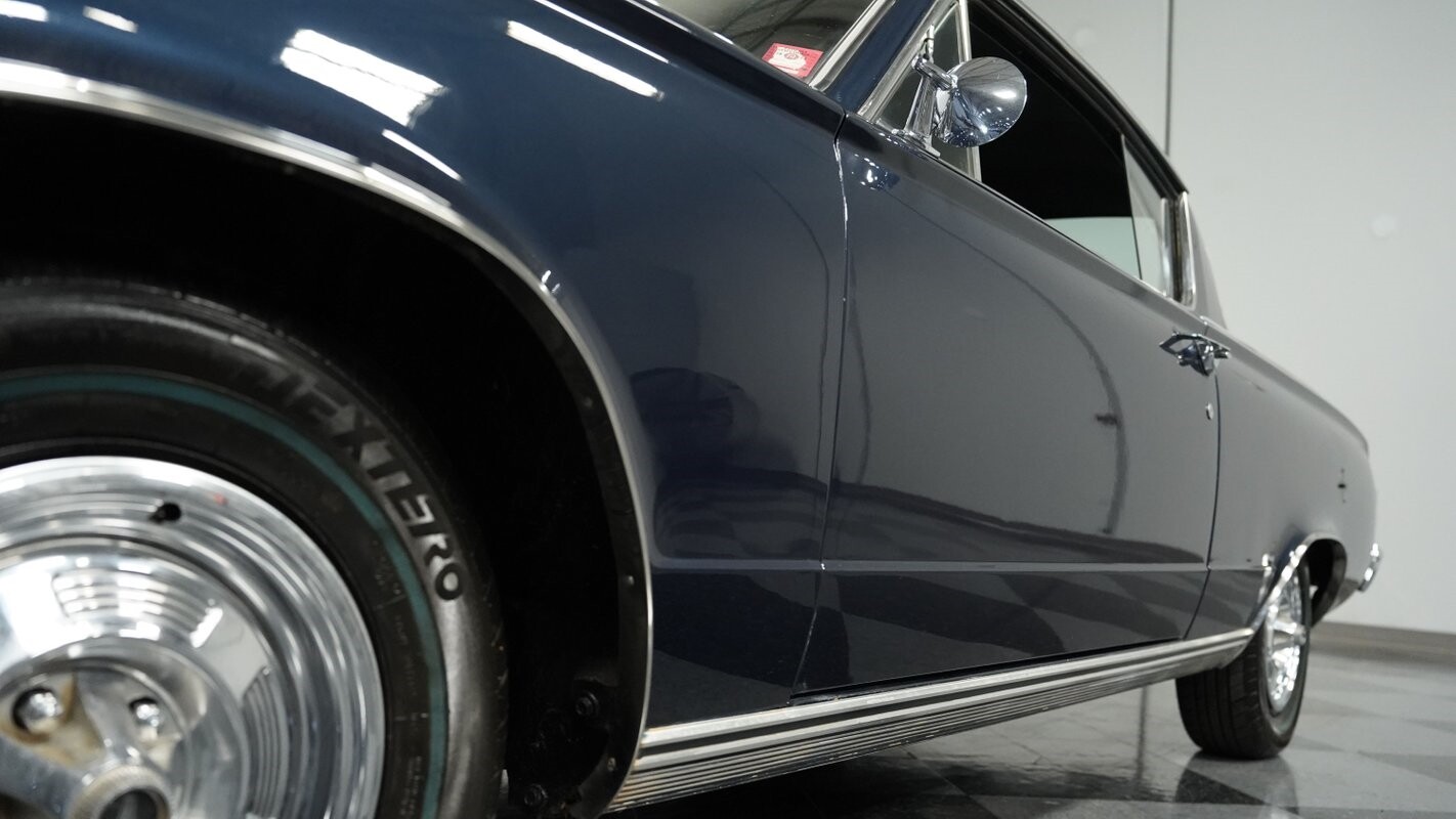 Plymouth-Barracuda-1966-Fastback-20