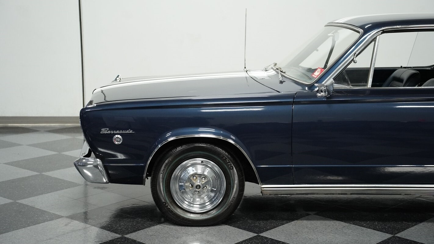 Plymouth-Barracuda-1966-Fastback-21