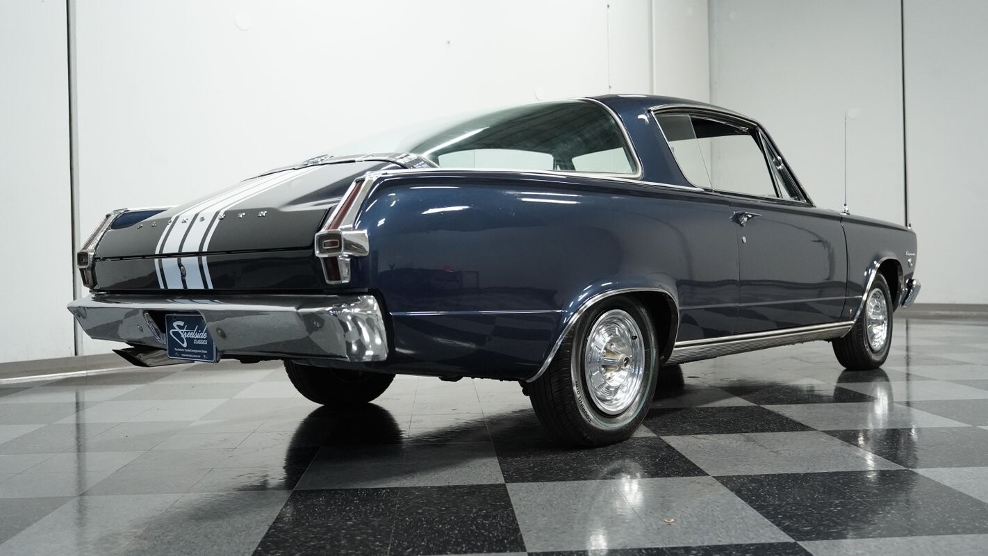 Plymouth-Barracuda-1966-Fastback-24