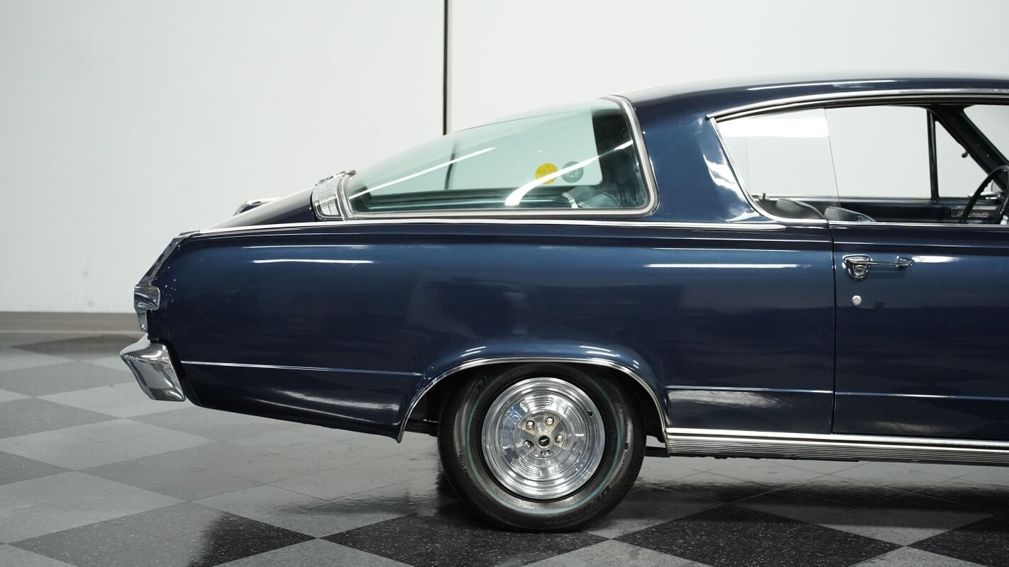 Plymouth-Barracuda-1966-Fastback-26