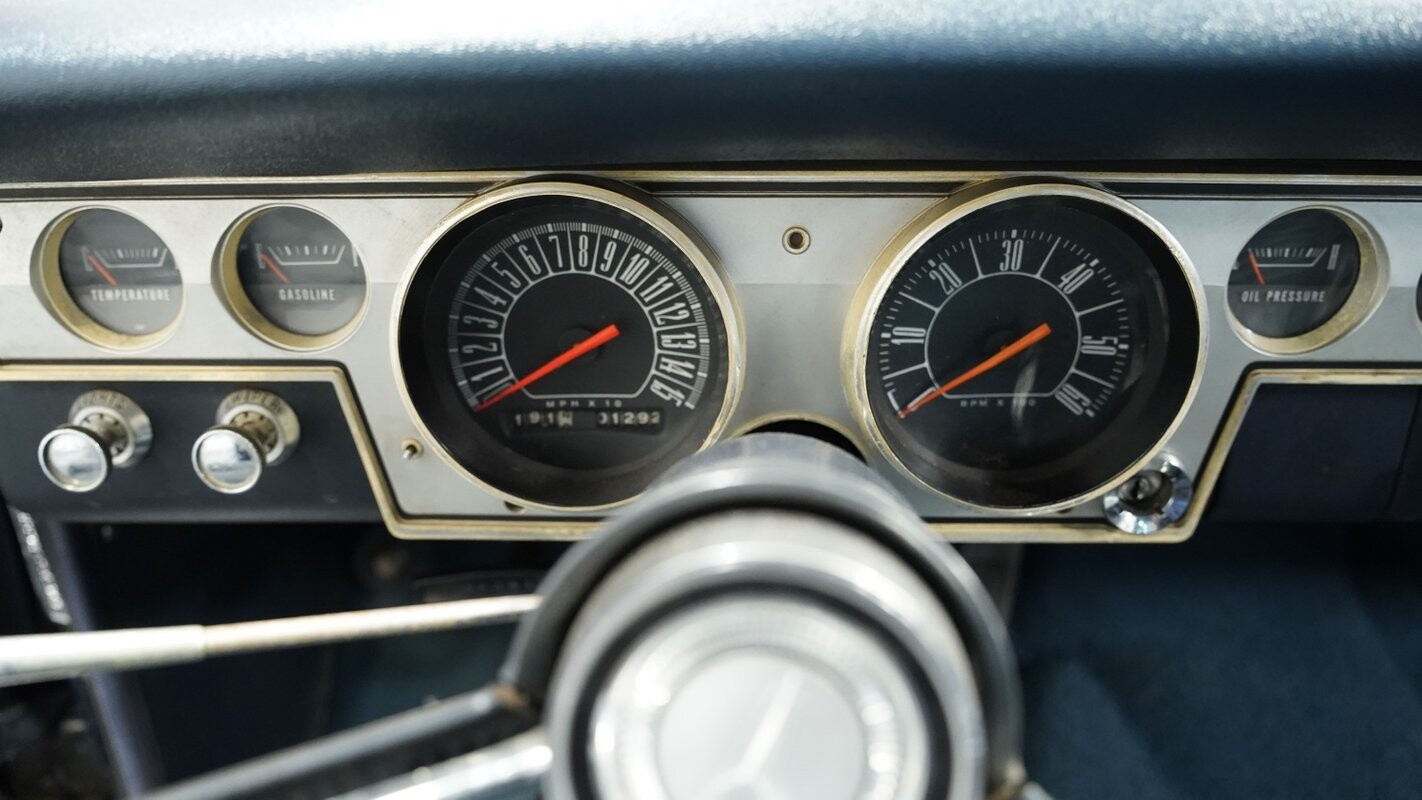 Plymouth-Barracuda-1966-Fastback-34