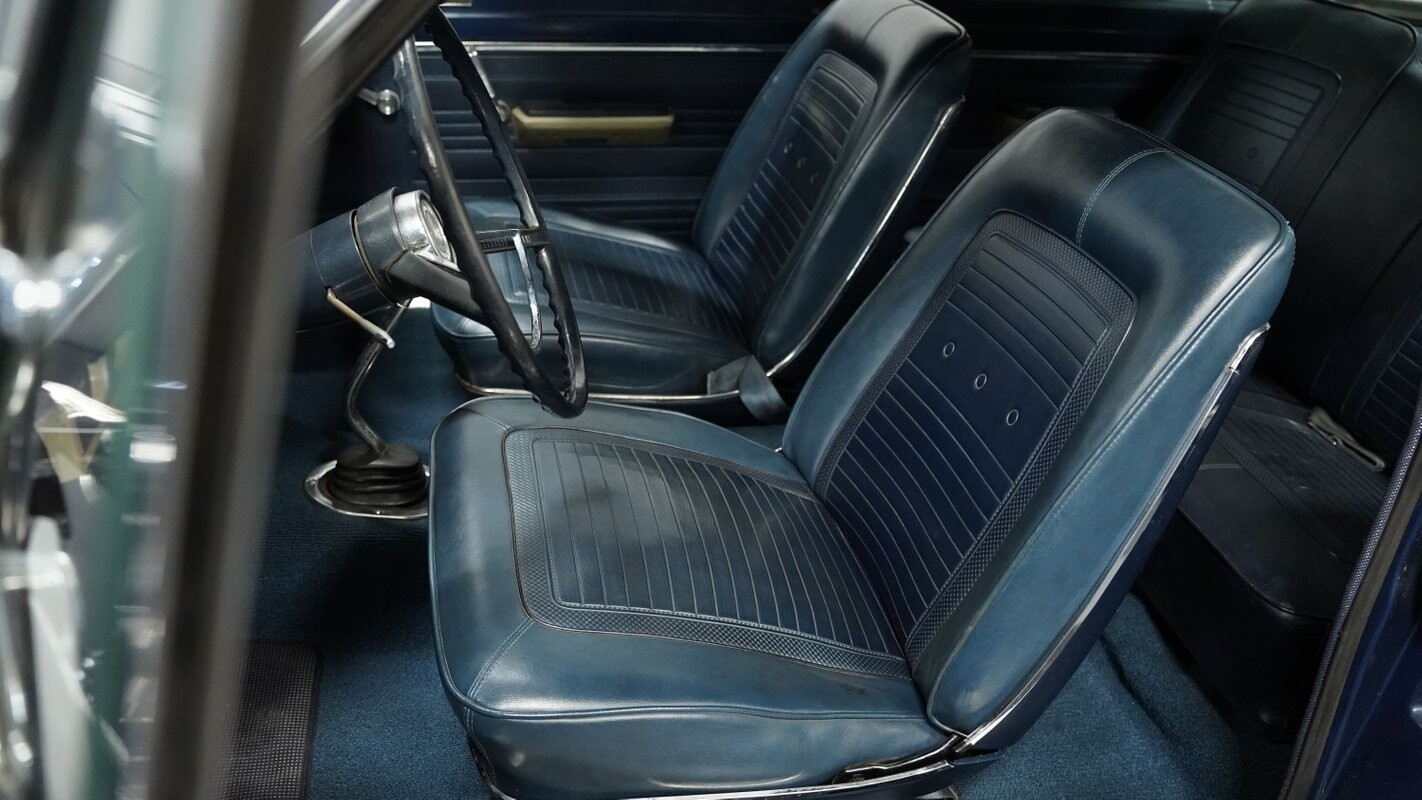 Plymouth-Barracuda-1966-Fastback-39