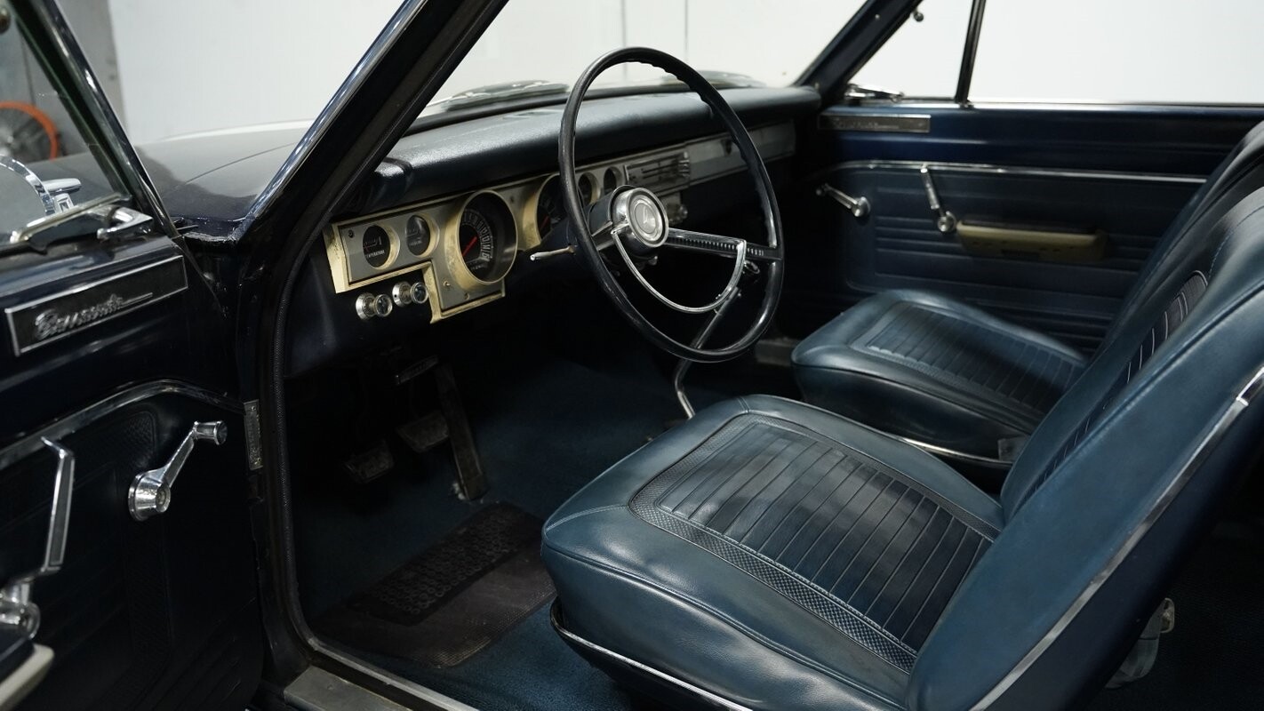 Plymouth-Barracuda-1966-Fastback-4
