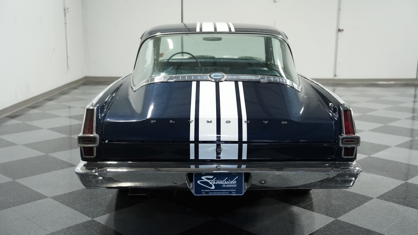 Plymouth-Barracuda-1966-Fastback-9
