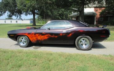 Plymouth-Barracuda-1970-Black-Cherry-Black-1