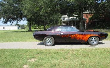 Plymouth-Barracuda-1970-Black-Cherry-Black-15