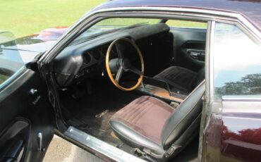 Plymouth-Barracuda-1970-Black-Cherry-Black-9
