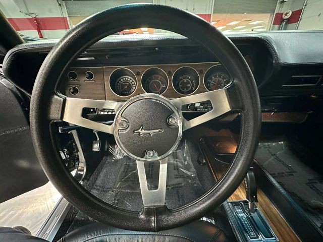 Plymouth-Barracuda-1970-Coupe-11
