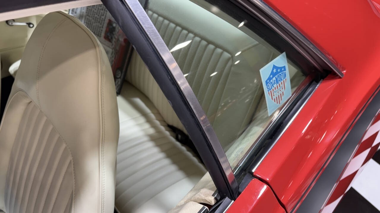 Plymouth-Barracuda-1972-Coupe-17