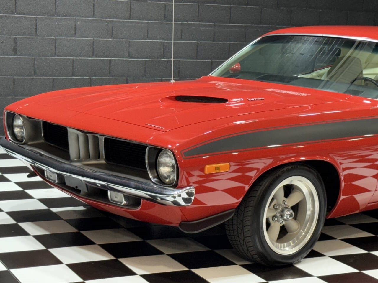 Plymouth-Barracuda-1972-Coupe-5
