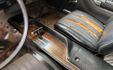 Plymouth-Barracuda-1974-Coupe-11