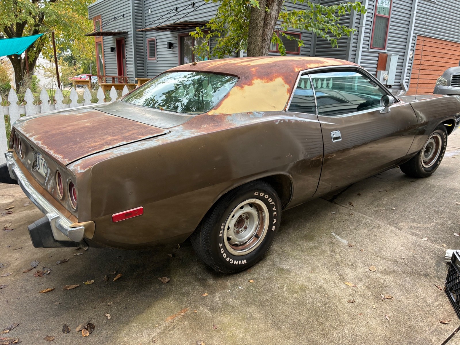 Plymouth-Barracuda-1974-Coupe-5
