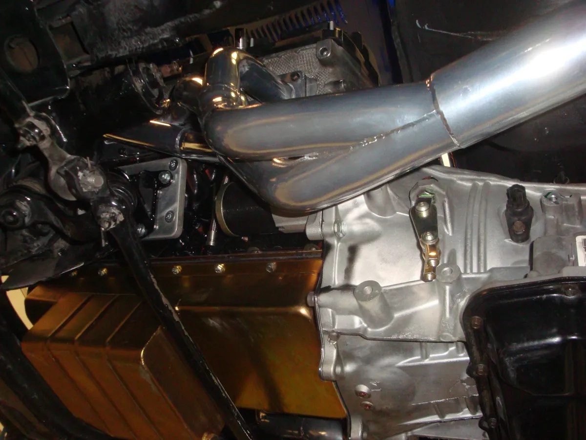 Plymouth-Belvedere-1956-Blues-Pearl-Metallic-With-Pearl-White-Ultraleather-Pearl-White-18