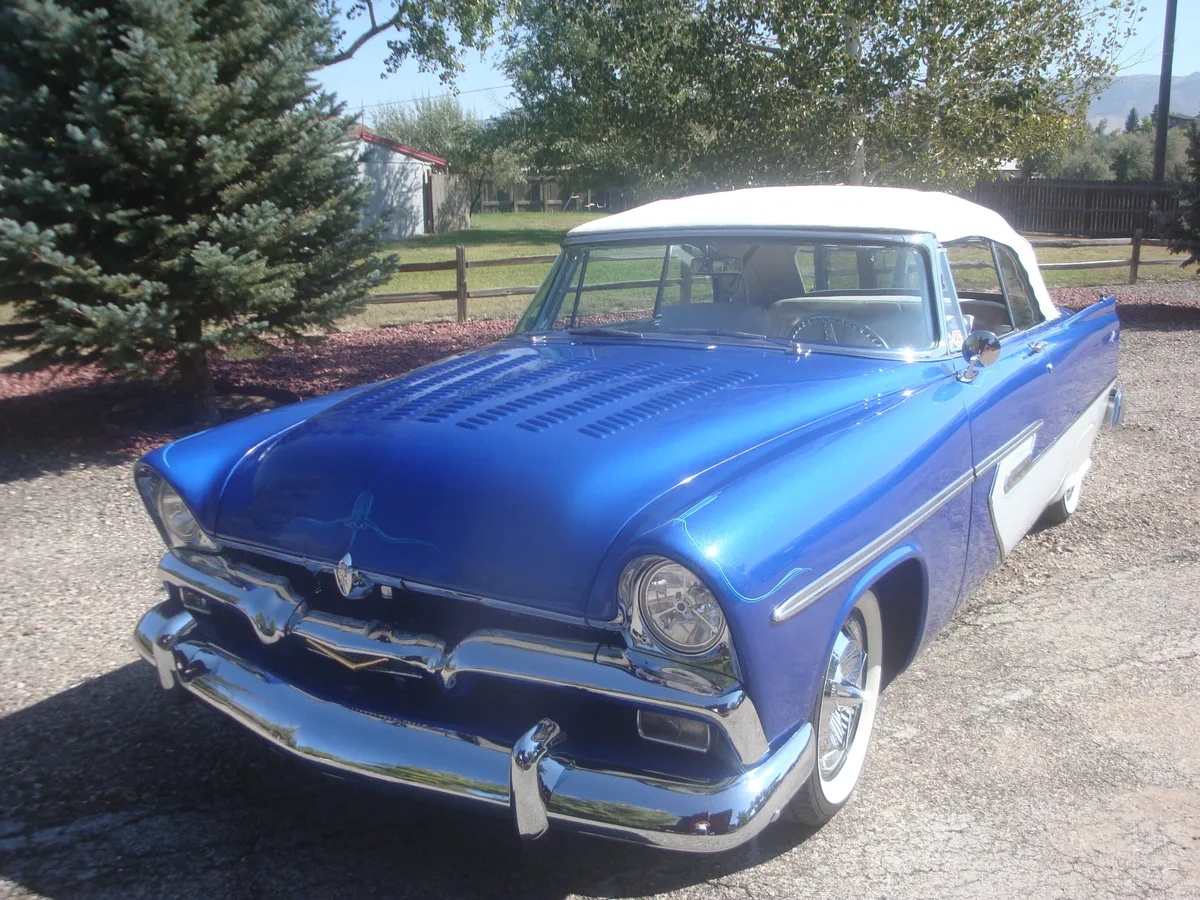 Plymouth-Belvedere-1956-Blues-Pearl-Metallic-With-Pearl-White-Ultraleather-Pearl-White-3