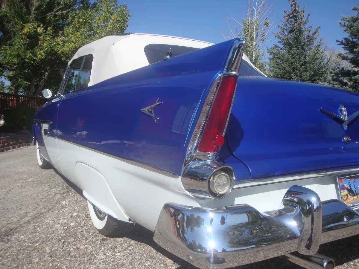 Plymouth-Belvedere-1956-Blues-Pearl-Metallic-With-Pearl-White-Ultraleather-Pearl-White-7