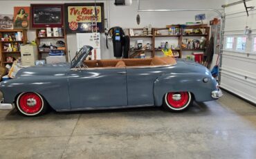 Plymouth-Cranbrook-1951-Area-51-Medium-Brown