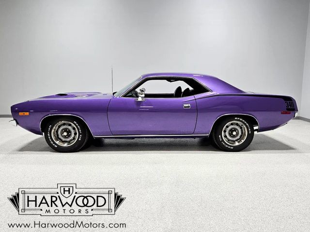 Plymouth-Cuda-1972-Coupe-2