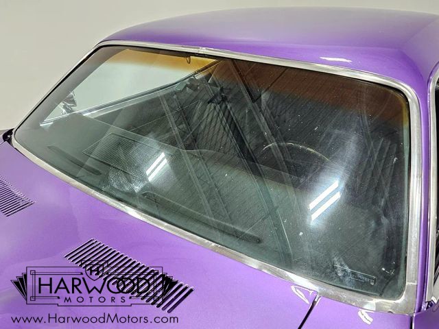 Plymouth-Cuda-1972-Coupe-23