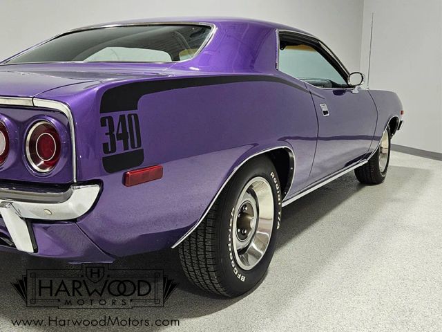 Plymouth-Cuda-1972-Coupe-35