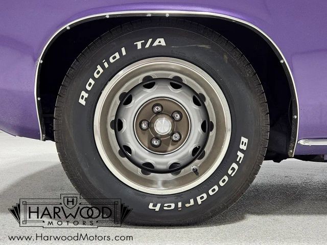 Plymouth-Cuda-1972-Coupe-36