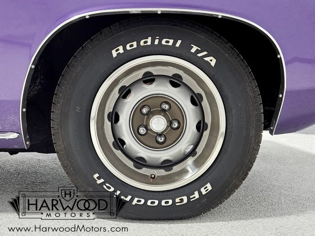 Plymouth-Cuda-1972-Coupe-37