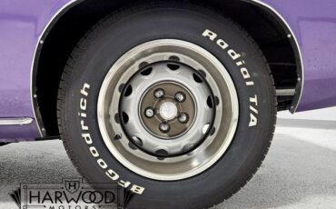 Plymouth-Cuda-1972-Coupe-39