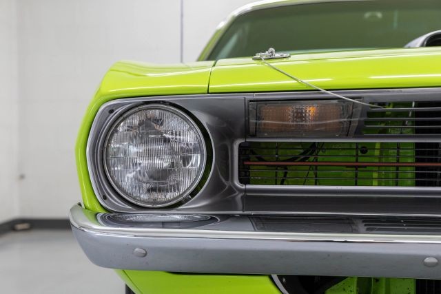 Plymouth-Cuda-1973-Coupe-14