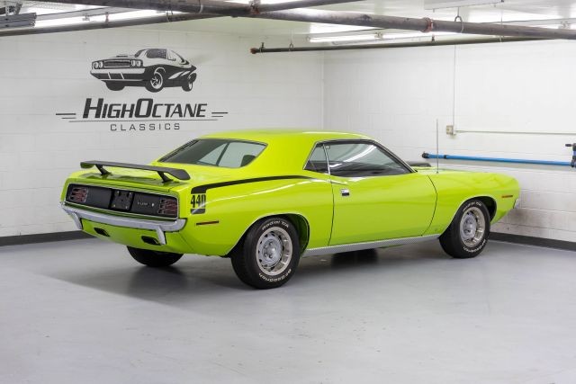 Plymouth-Cuda-1973-Coupe-2