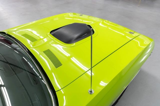 Plymouth-Cuda-1973-Coupe-23