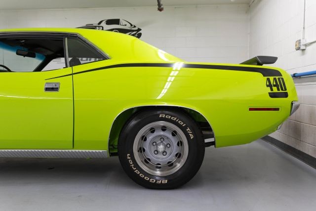 Plymouth-Cuda-1973-Coupe-32