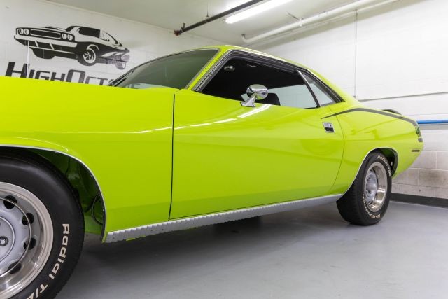 Plymouth-Cuda-1973-Coupe-33
