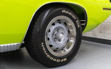 Plymouth-Cuda-1973-Coupe-36