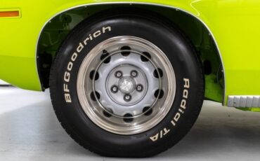Plymouth-Cuda-1973-Coupe-37