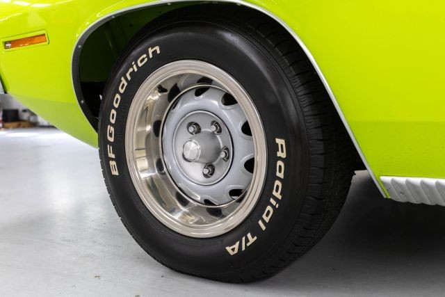 Plymouth-Cuda-1973-Coupe-38