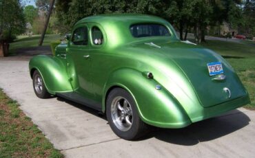 Plymouth-Custom-1939-Green-10