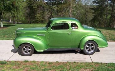 Plymouth-Custom-1939-Green-15